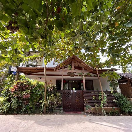 Puyo Suites Homestay General Luna  Exterior foto